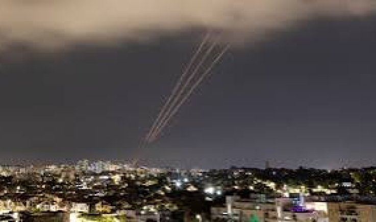 القوات المسلحة تستهدف هدفين حيويين للعدوِّ الصهيونيِّ في منطقتي "حيفا، يافا" المحتلتين